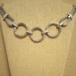 Elegant Silver Chain Link Necklace